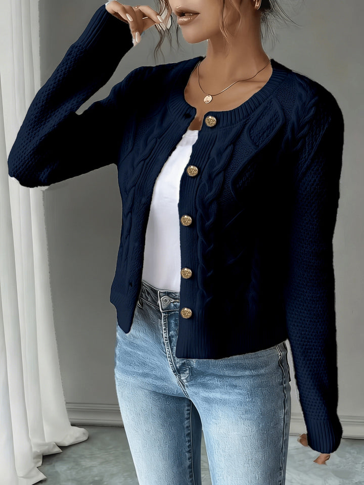 Ariane | Gilet Torsadé à Boutons Dorés