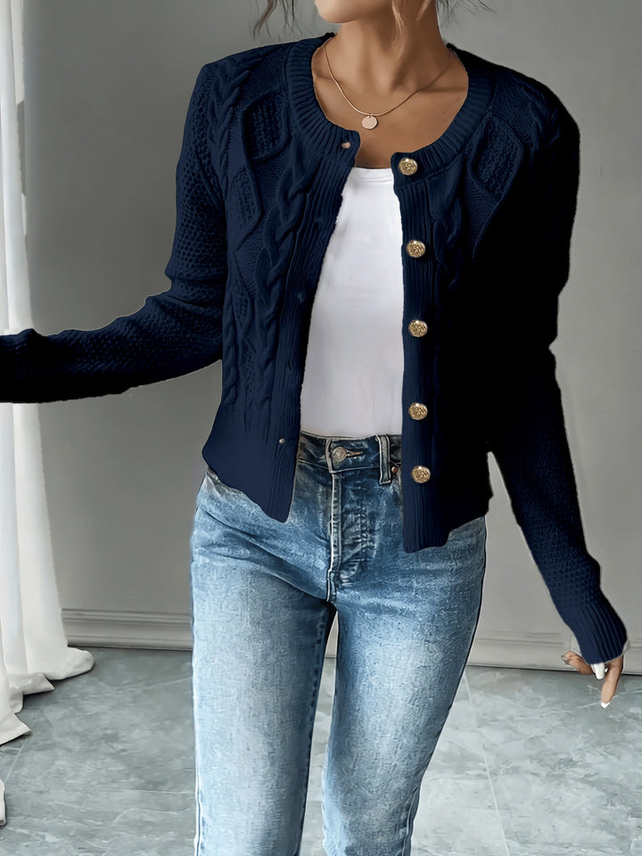 Ariane | Gilet Torsadé à Boutons Dorés