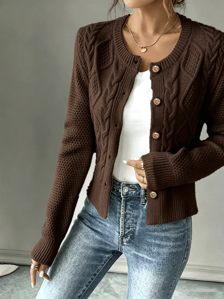Ariane | Gilet Torsadé à Boutons Dorés