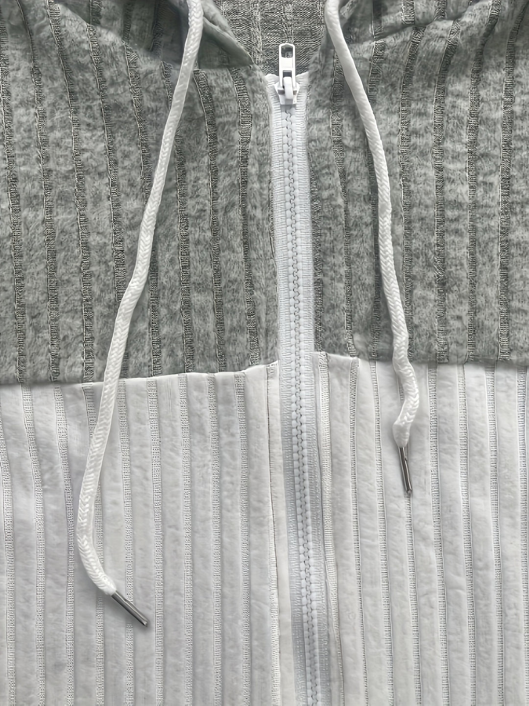 Agnès | Veste à Capuche Zippée