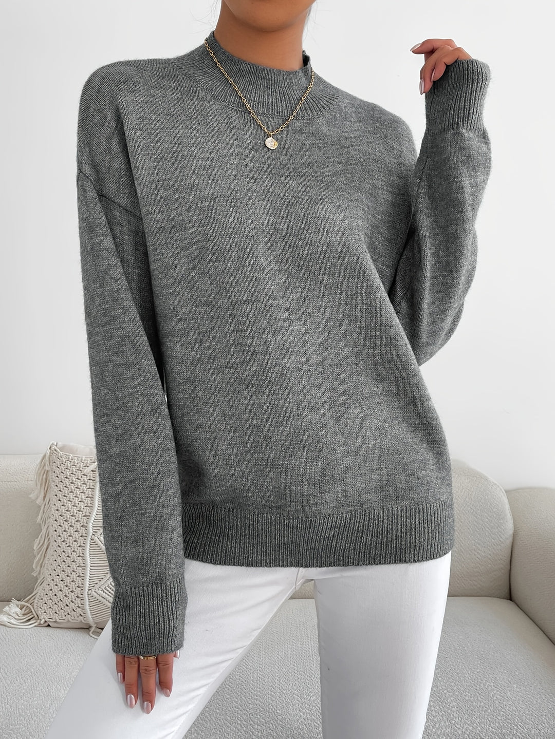 Geneviève | Pull Élégant Col Montant Épaules Tombantes