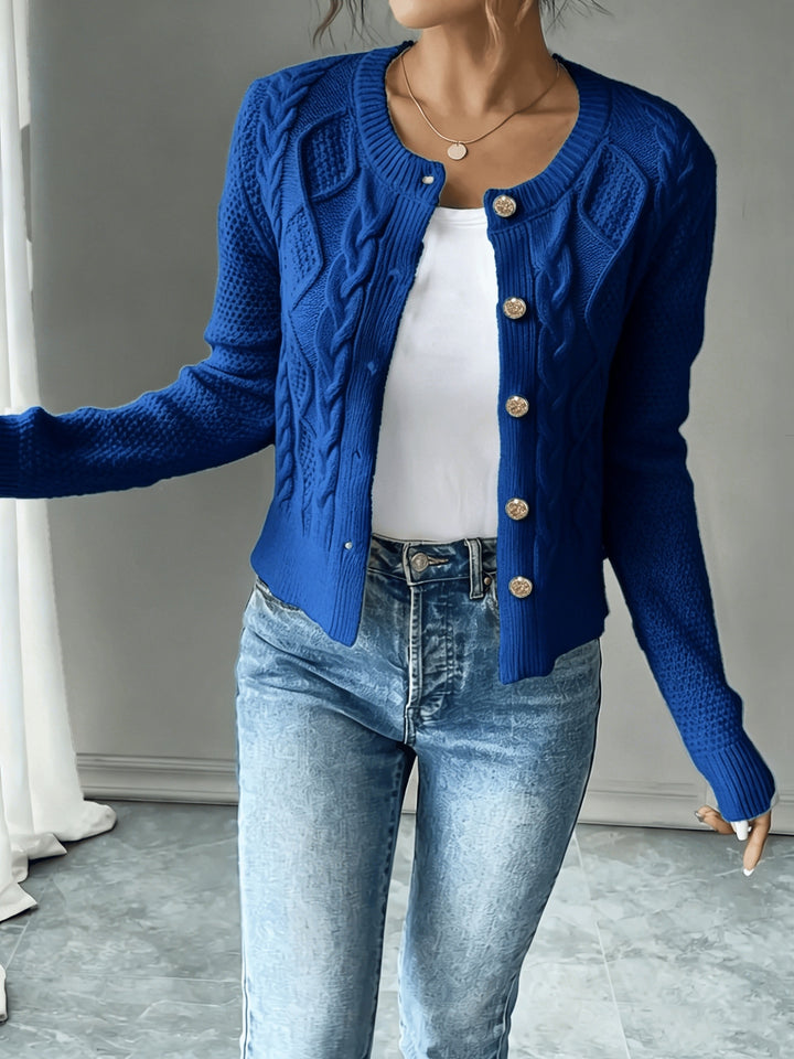 Ariane | Gilet Torsadé à Boutons Dorés