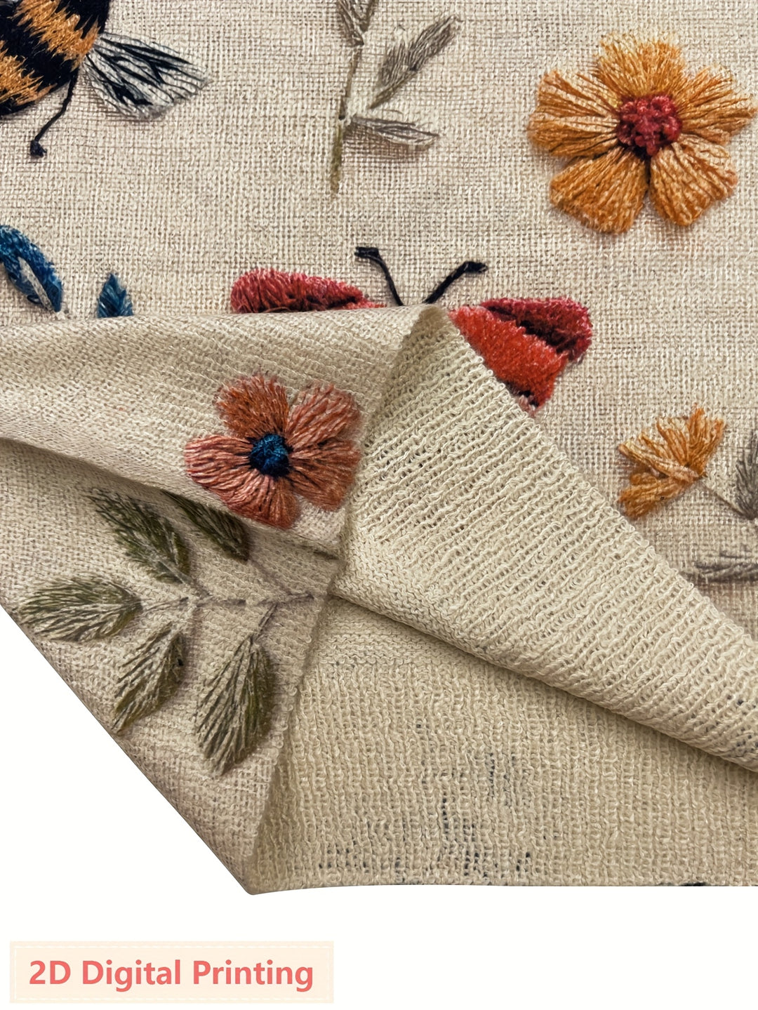 Delphine | Pull Brodé Fleurs et Insectes