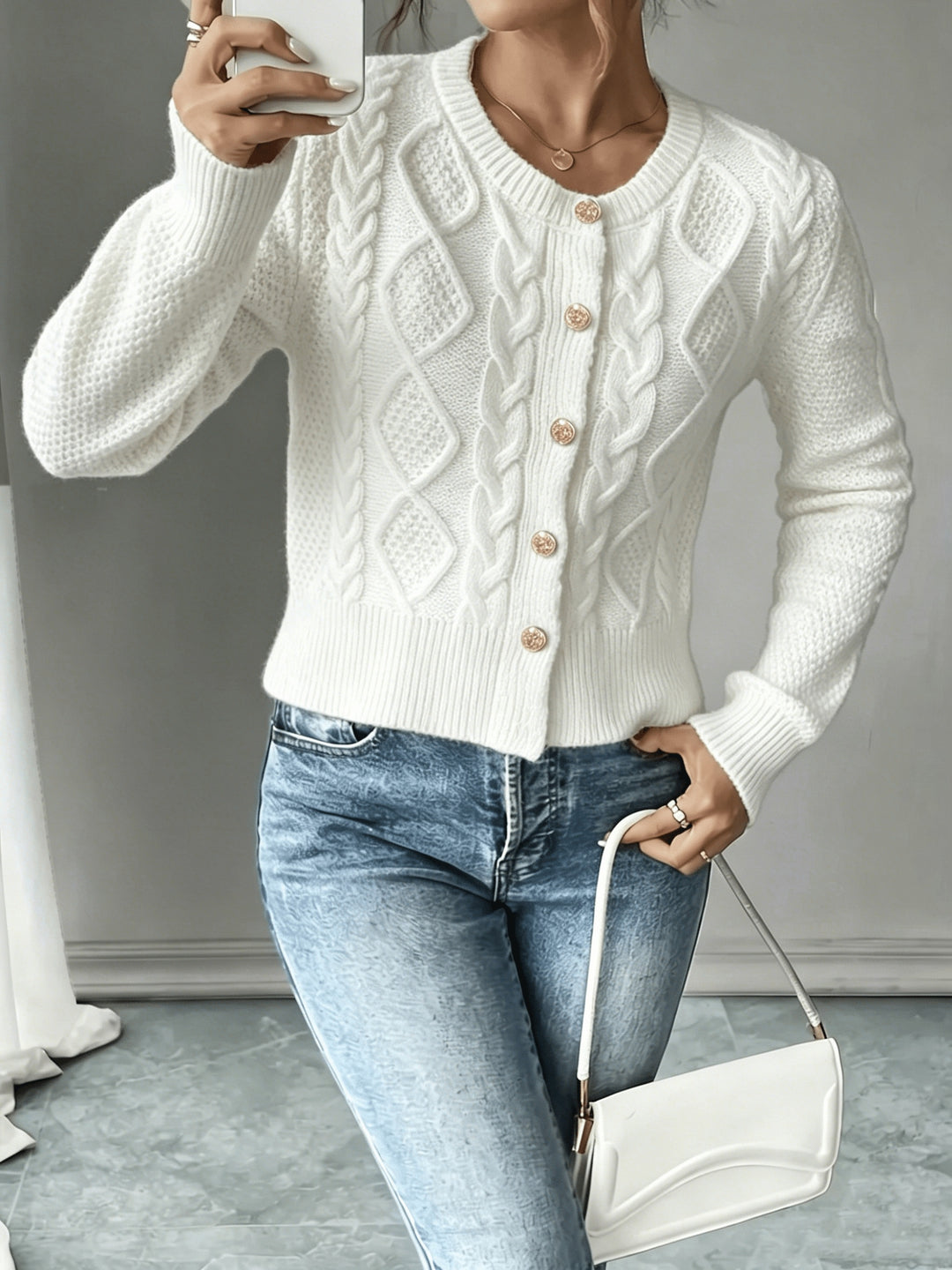 Ariane | Gilet Torsadé à Boutons Dorés